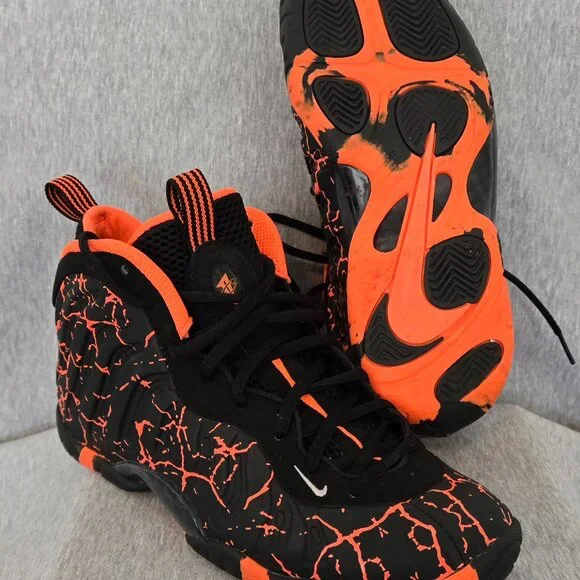 NIKE FOAMPOSITE (LAVA / MAGMA) SIZE 7 MEN / 8.5 WOMEN Nike Magma Lava Foamposites 7 Like new | Mercari main image 3